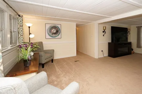 13 Greatstone Drive Nashua NH 03063