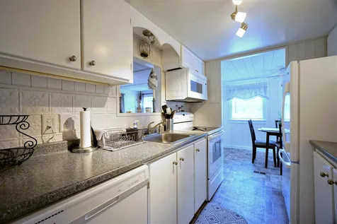 13 Greatstone Drive Nashua NH 03063