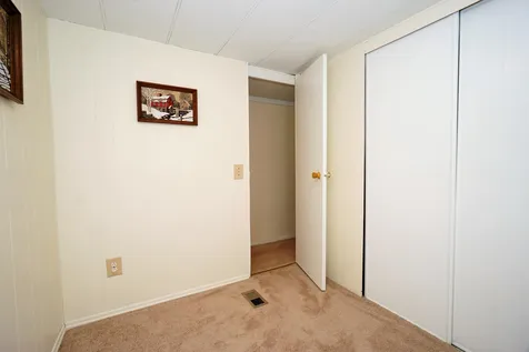 13 Greatstone Drive Nashua NH 03063