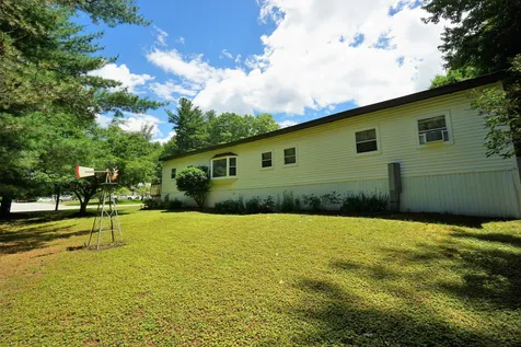 13 Greatstone Drive Nashua NH 03063