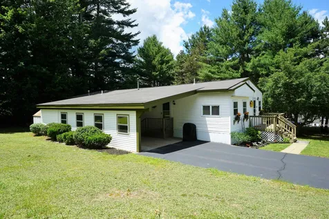 13 Greatstone Drive Nashua NH 03063