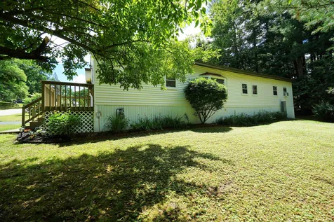 13 Greatstone Drive Nashua NH 03063