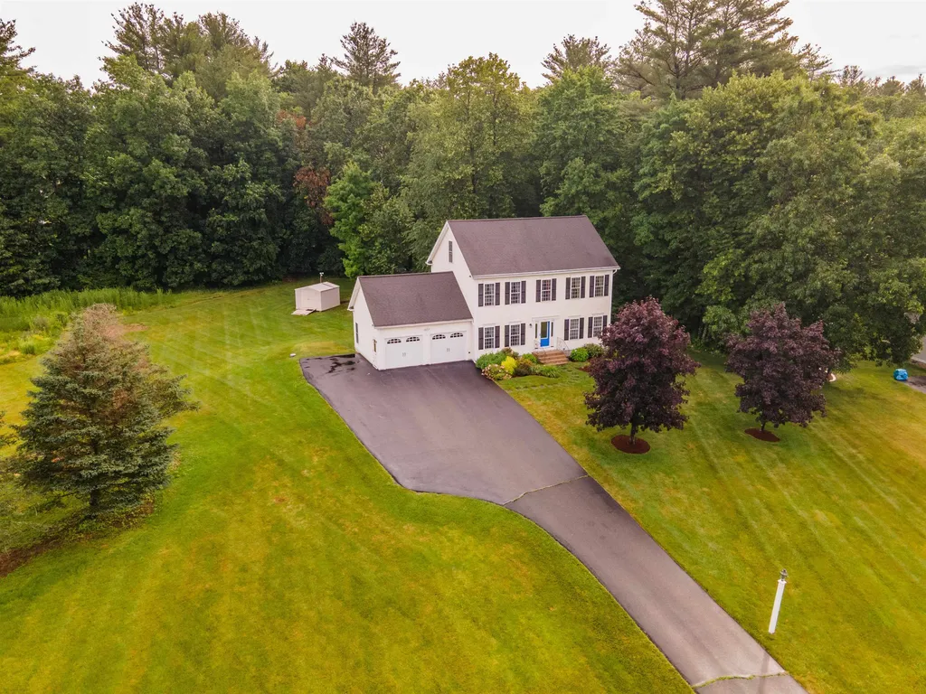 11 Barnside Drive Bedford NH 03110