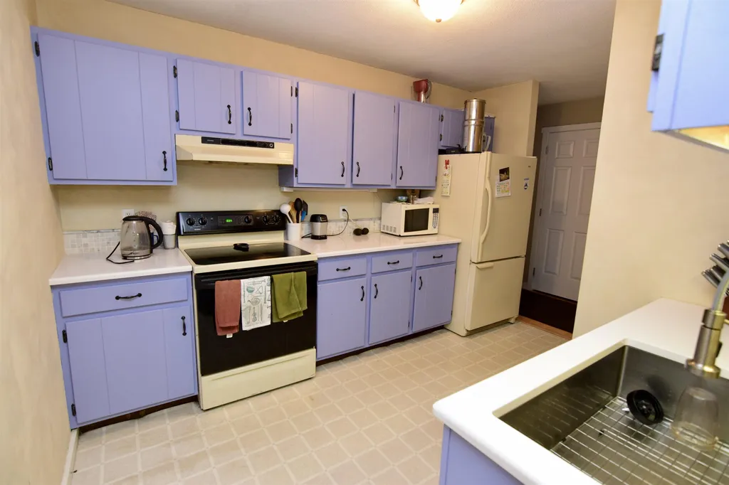 32 Floyd Avenue Lebanon NH 03784