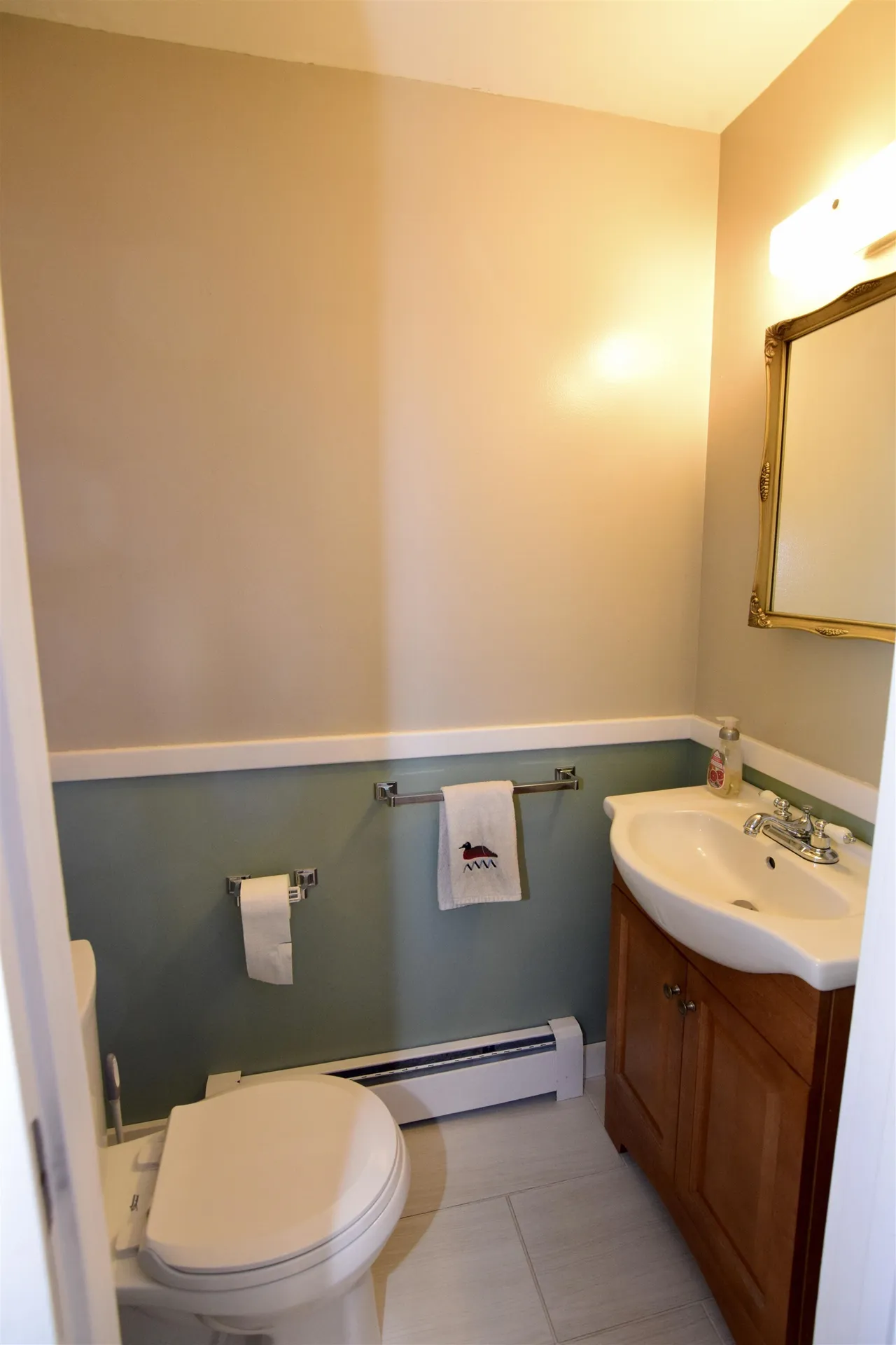32 Floyd Avenue Lebanon NH 03784