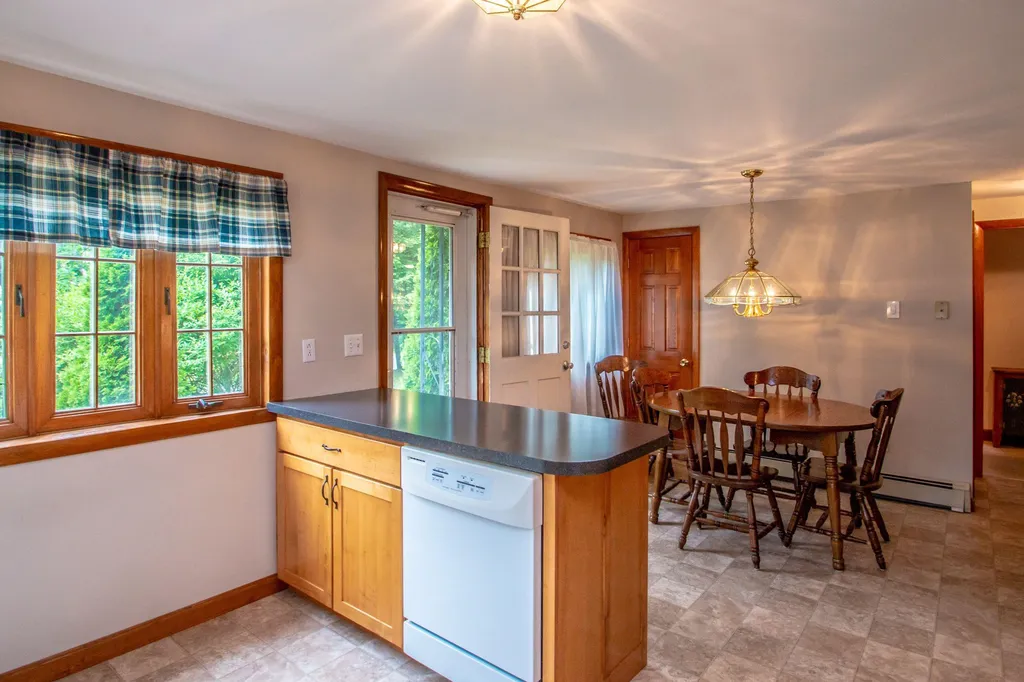 163 Central Street Farmington NH 03835