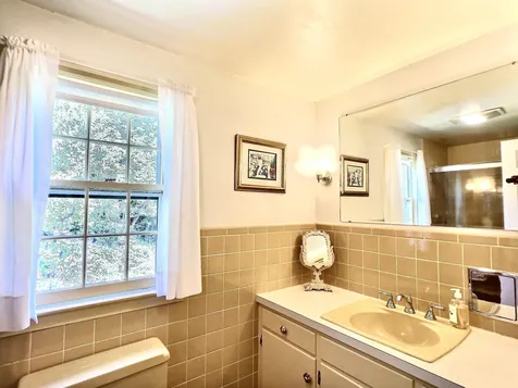 51 Carter Road New London NH 03257