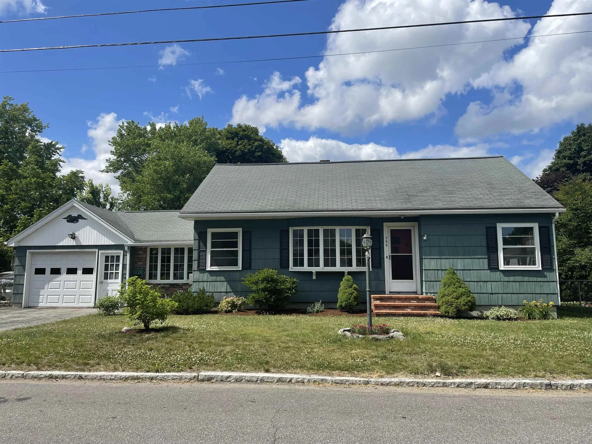 756 Howe Street Manchester NH 03103