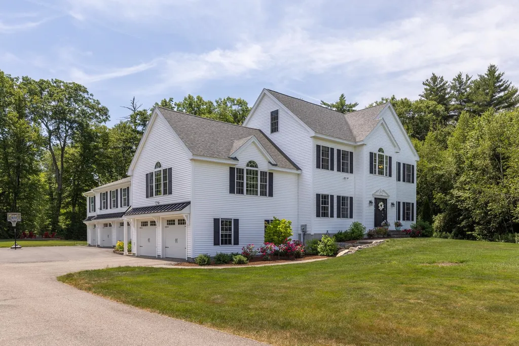 36 Long Meadow Farm Drive Epping NH 03042