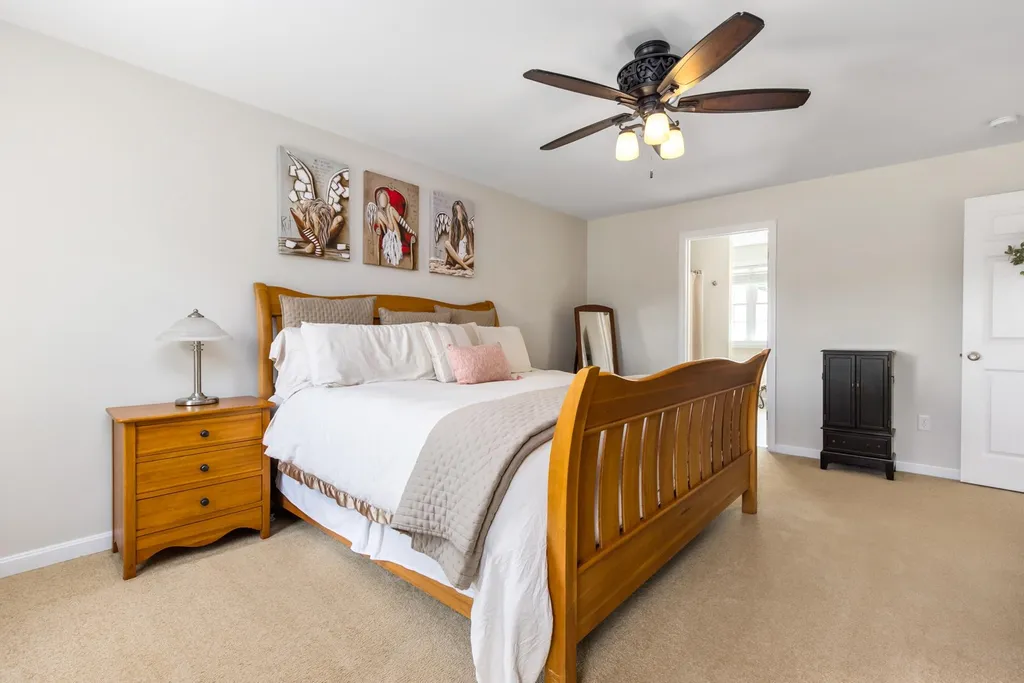 36 Long Meadow Farm Drive Epping NH 03042