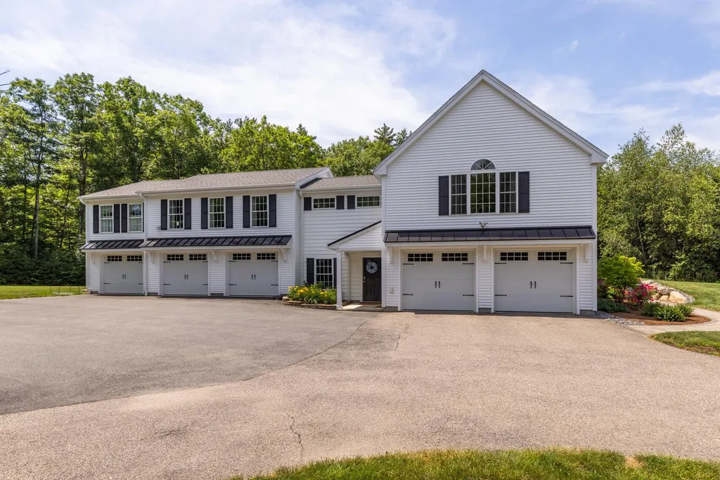 36 Long Meadow Farm Drive Epping NH 03042