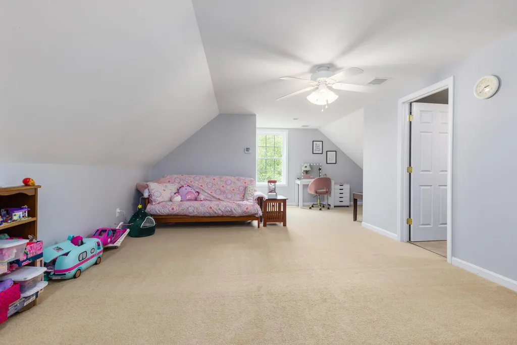 36 Long Meadow Farm Drive Epping NH 03042