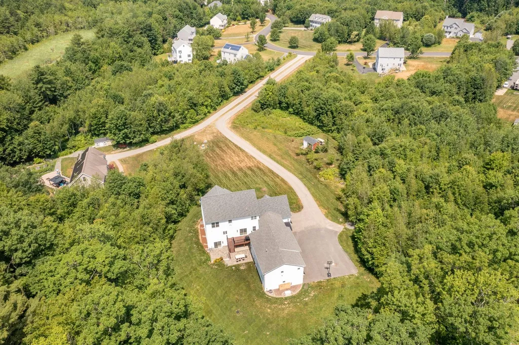 36 Long Meadow Farm Drive Epping NH 03042