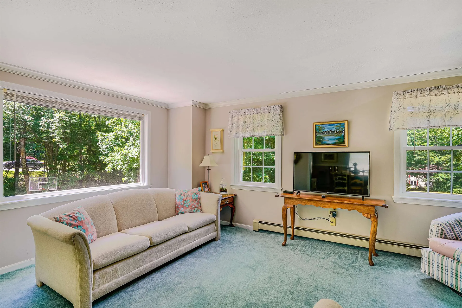 14 Hemlock Street Londonderry NH 03053