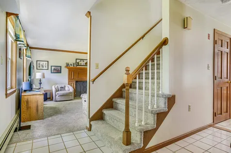 14 Hemlock Street Londonderry NH 03053
