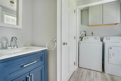 14 Hemlock Street Londonderry NH 03053