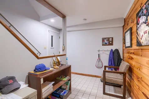14 Hemlock Street Londonderry NH 03053