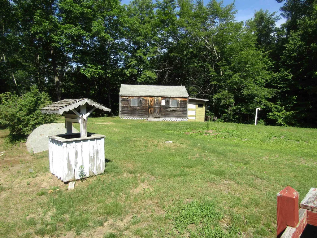 106 Pine Meadows Circle Bennington NH 03442