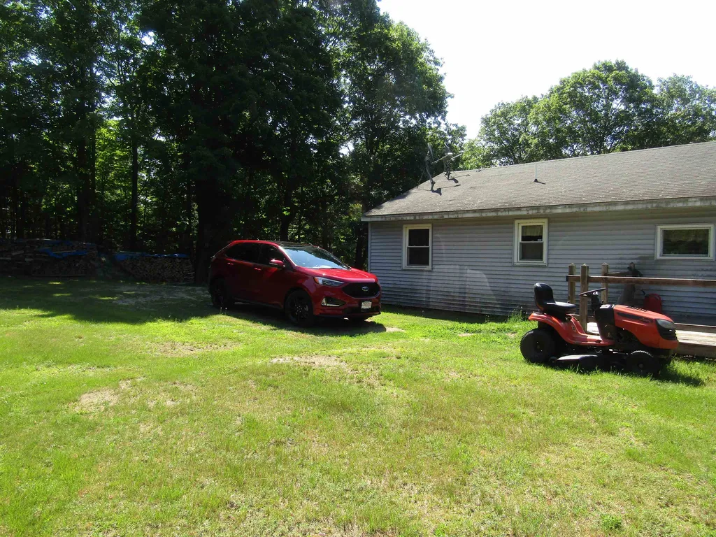106 Pine Meadows Circle Bennington NH 03442