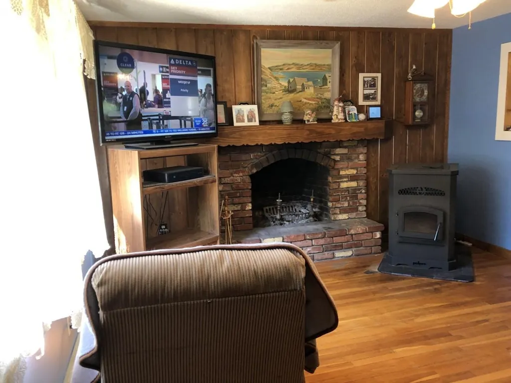 106 Pine Meadows Circle Bennington NH 03442