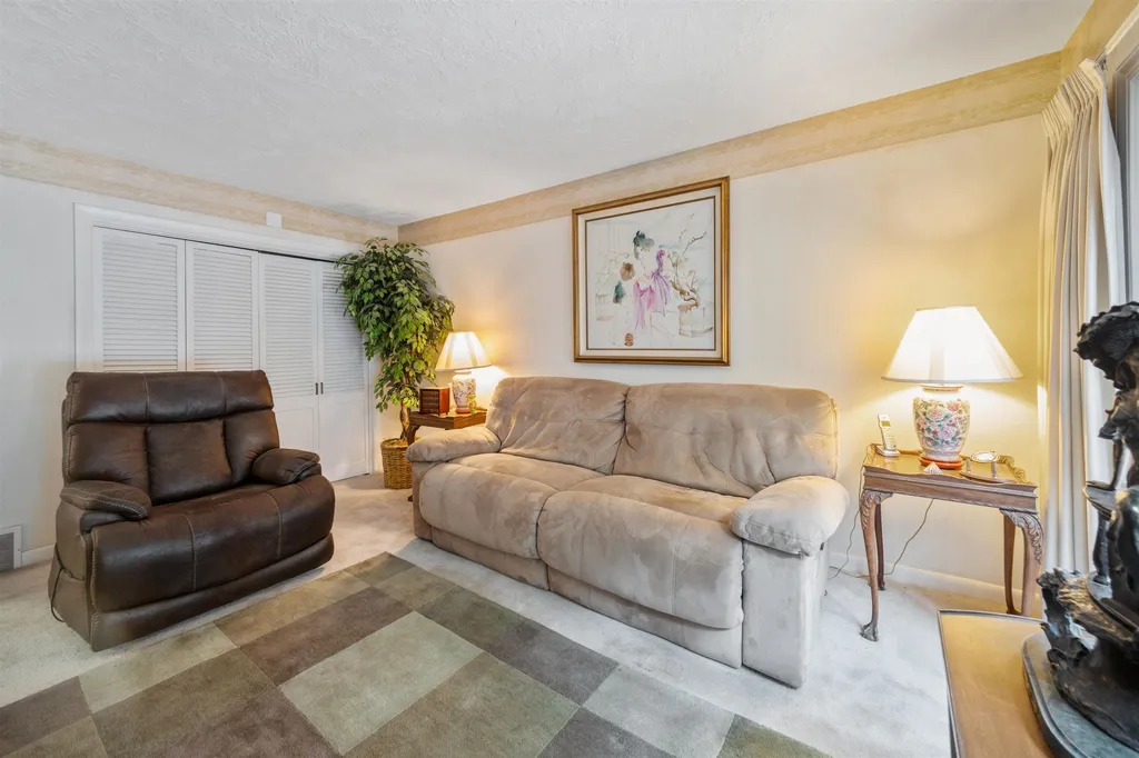 5 French Drive Bedford NH 03110