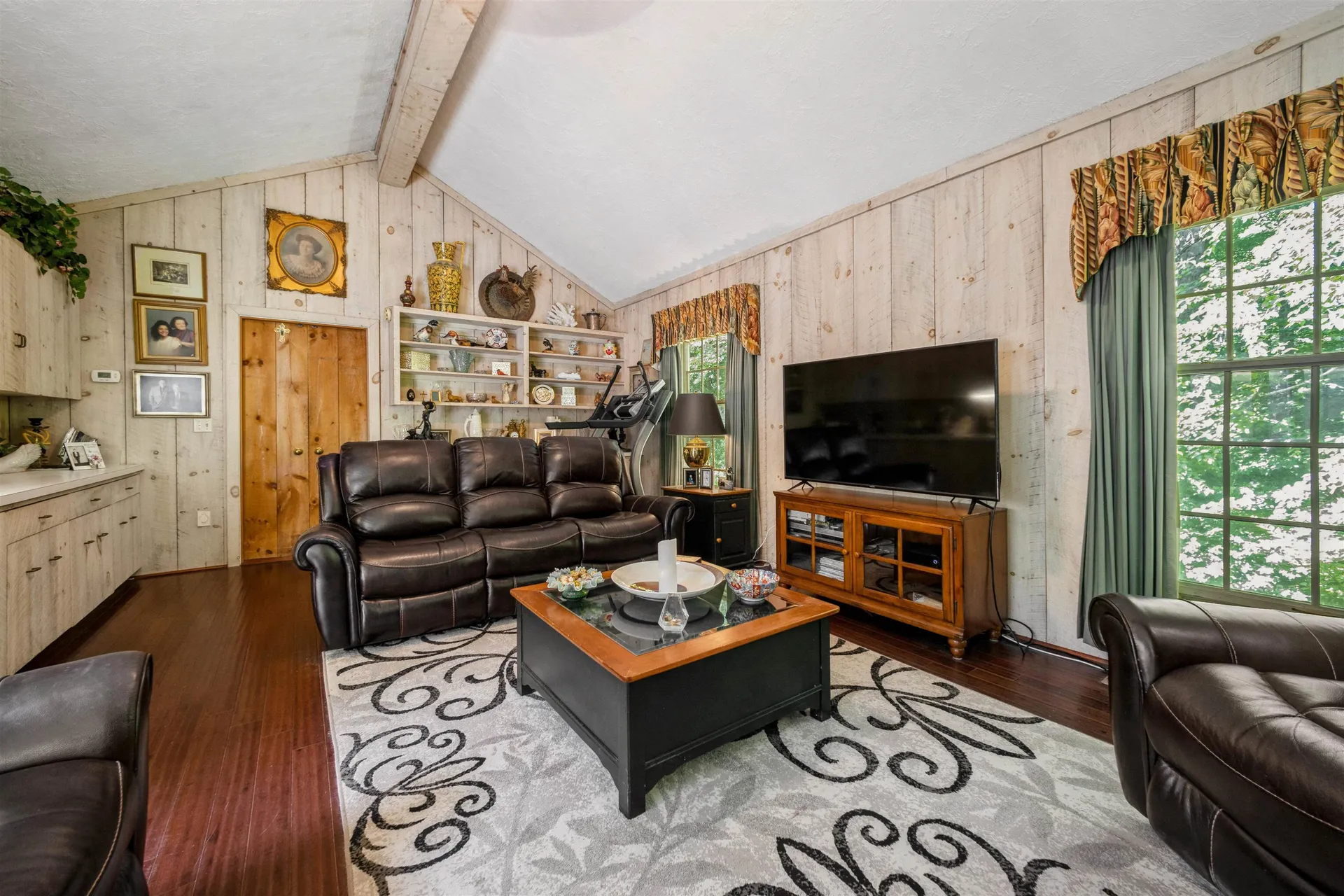 5 French Drive Bedford NH 03110