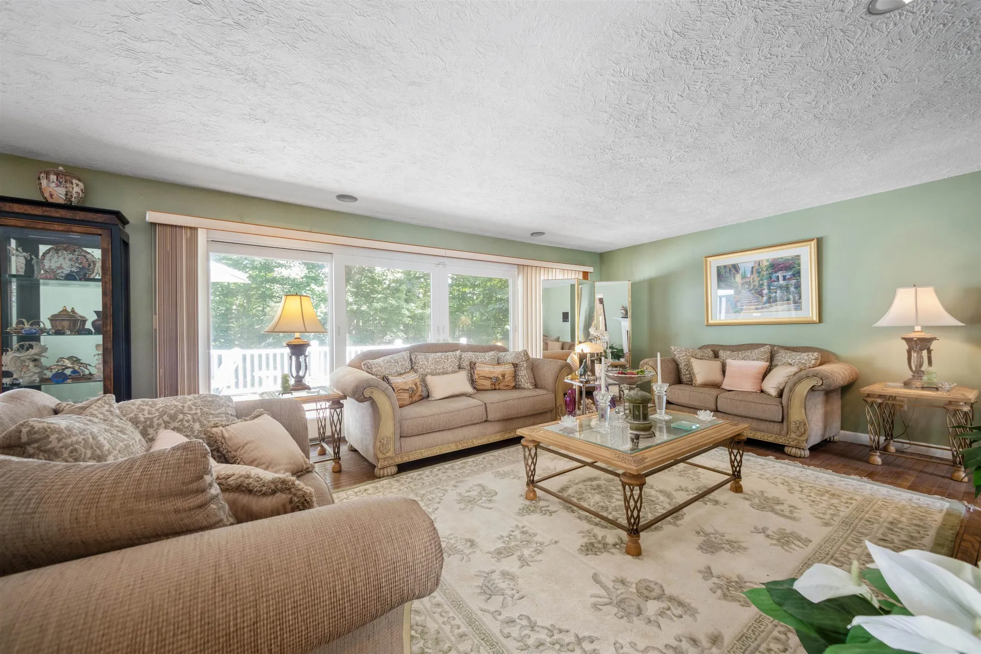 5 French Drive Bedford NH 03110