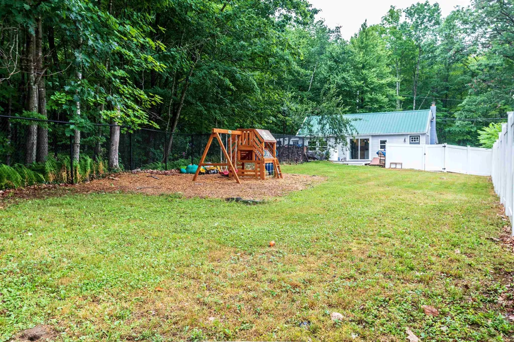 71 Corbett Road Barrington NH 03825