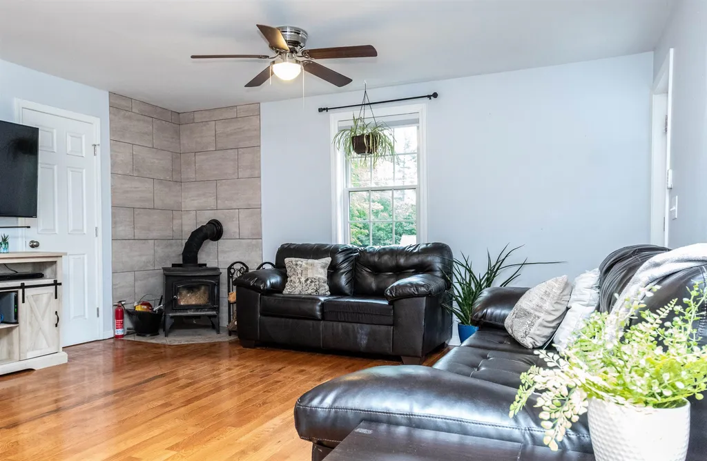 71 Corbett Road Barrington NH 03825