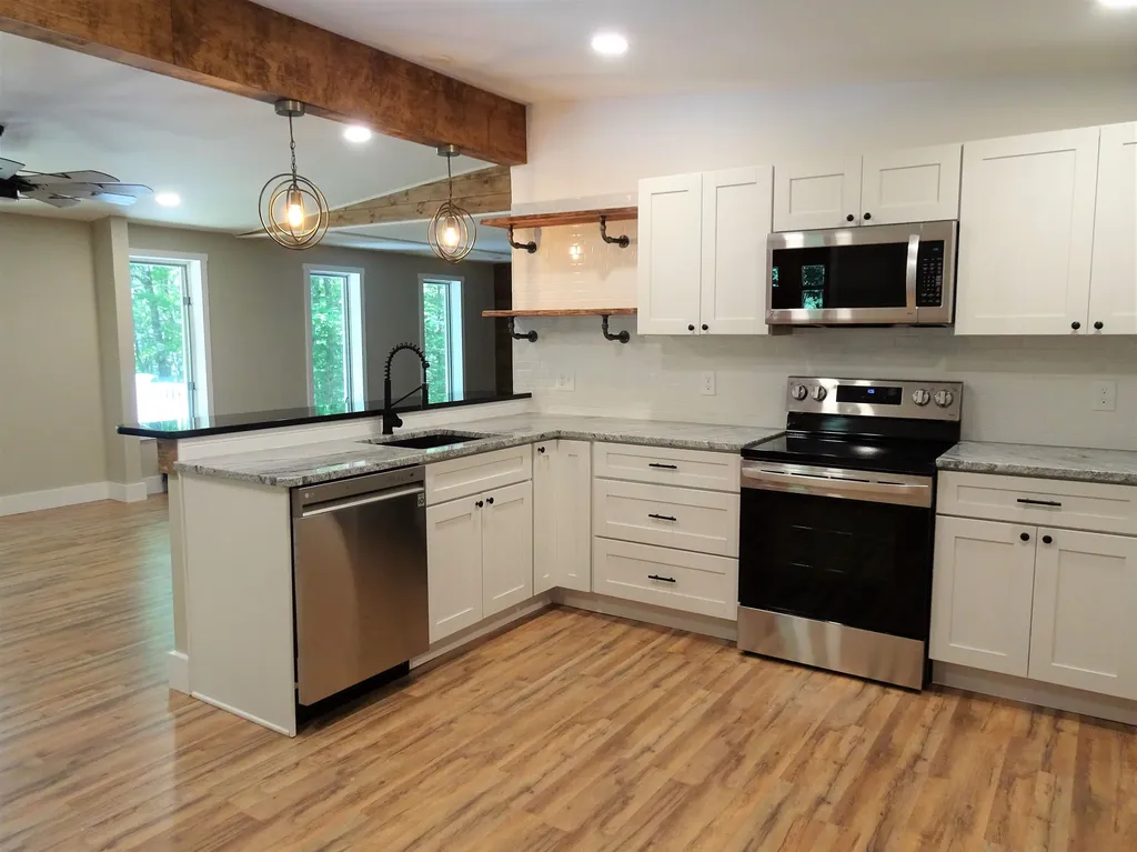 124 Hatch Corner Road Meredith NH 03253