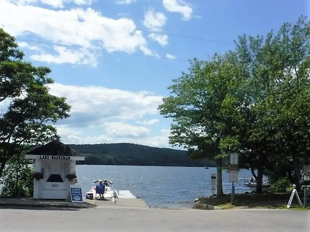 124 Hatch Corner Road Meredith NH 03253