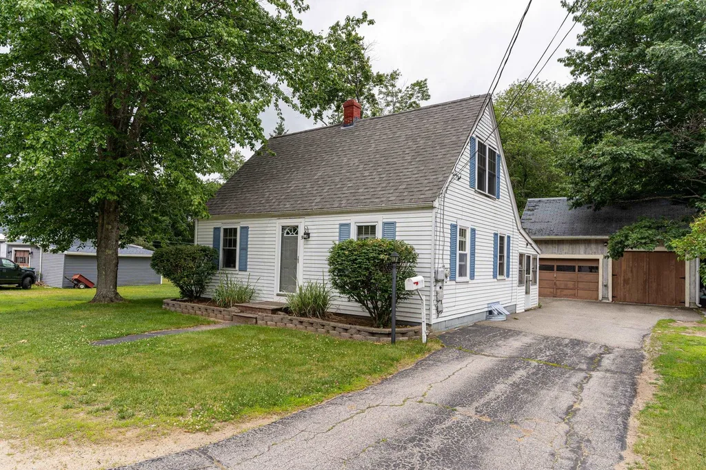 39 Harding Street Rochester NH 03867