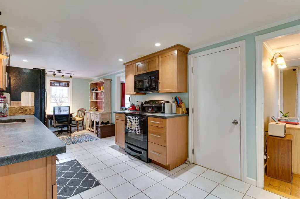 39 Harding Street Rochester NH 03867