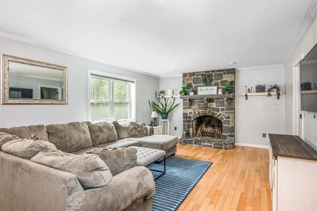 189 Crossfield Drive Colchester VT 05446
