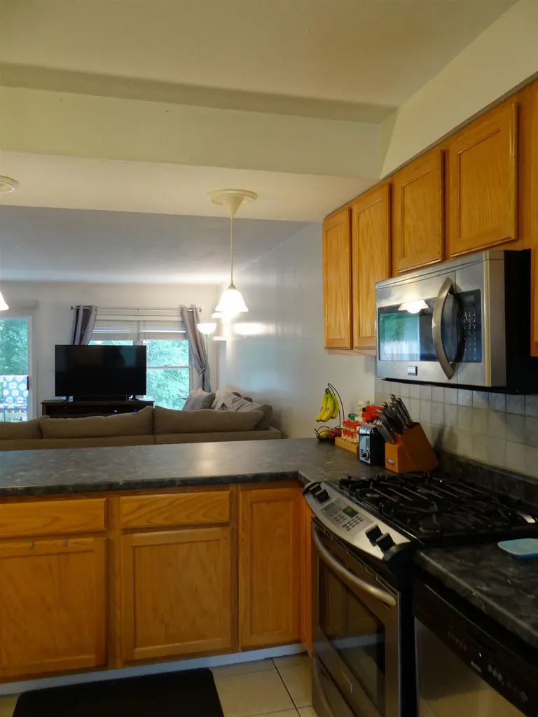 30 Marsten Lane Enfield NH 03748