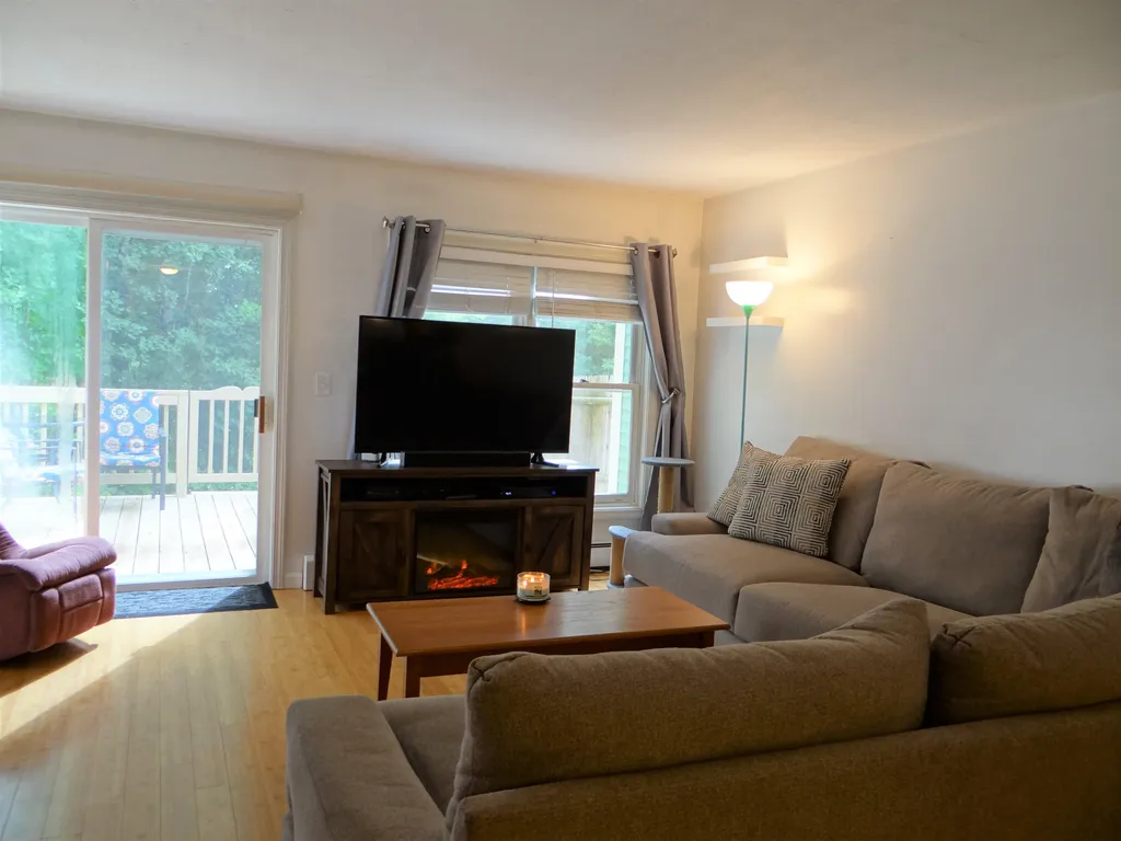 30 Marsten Lane Enfield NH 03748