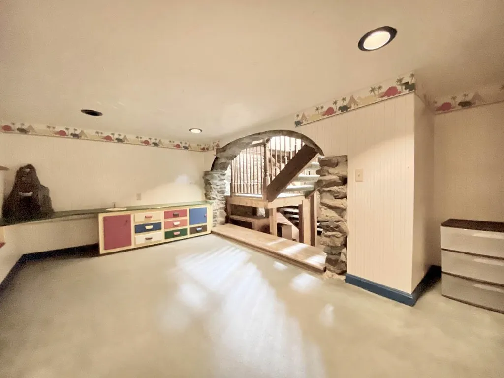 21 Trivett Lane Holderness NH 03245