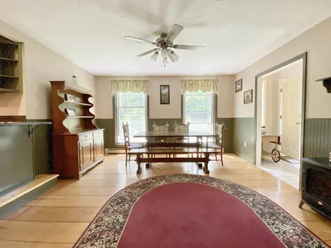21 Trivett Lane Holderness NH 03245