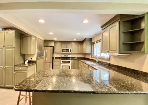 21 Trivett Lane Holderness NH 03245