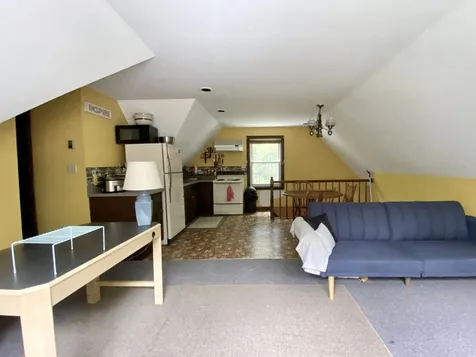 21 Trivett Lane Holderness NH 03245