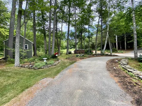 21 Trivett Lane Holderness NH 03245