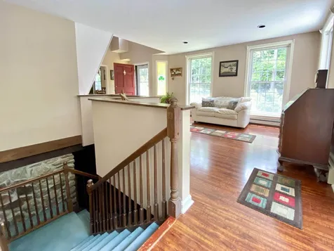 21 Trivett Lane Holderness NH 03245