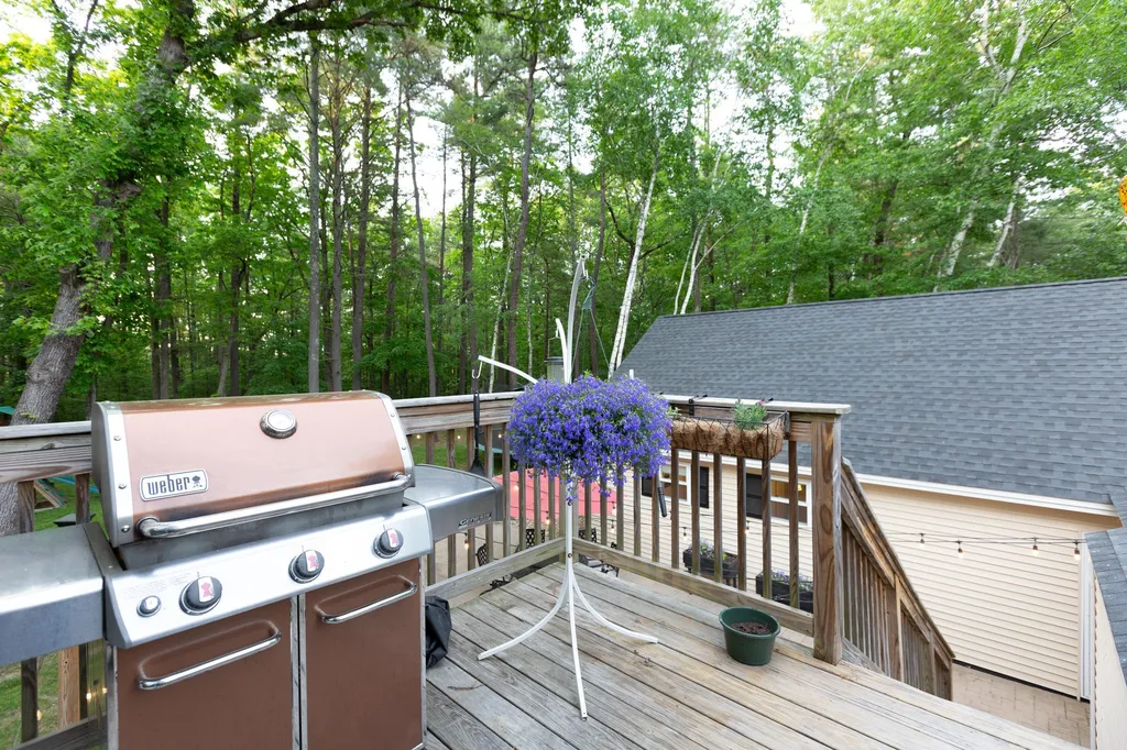 34 Old Nashua Road Londonderry NH 03053