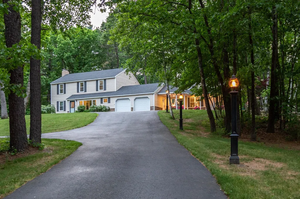 34 Old Nashua Road Londonderry NH 03053