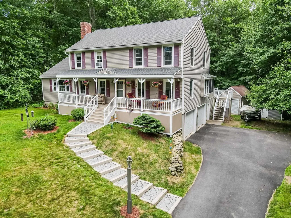 13 Meadowbrook Road Derry NH 03038
