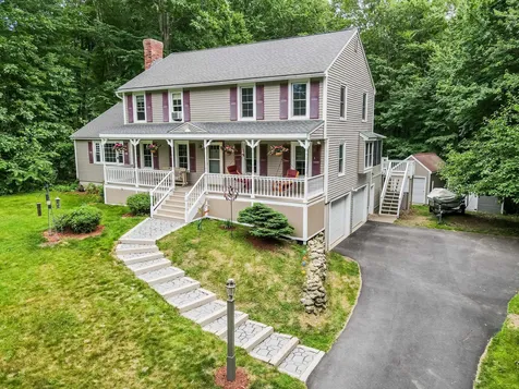 13 Meadowbrook Road Derry NH 03038