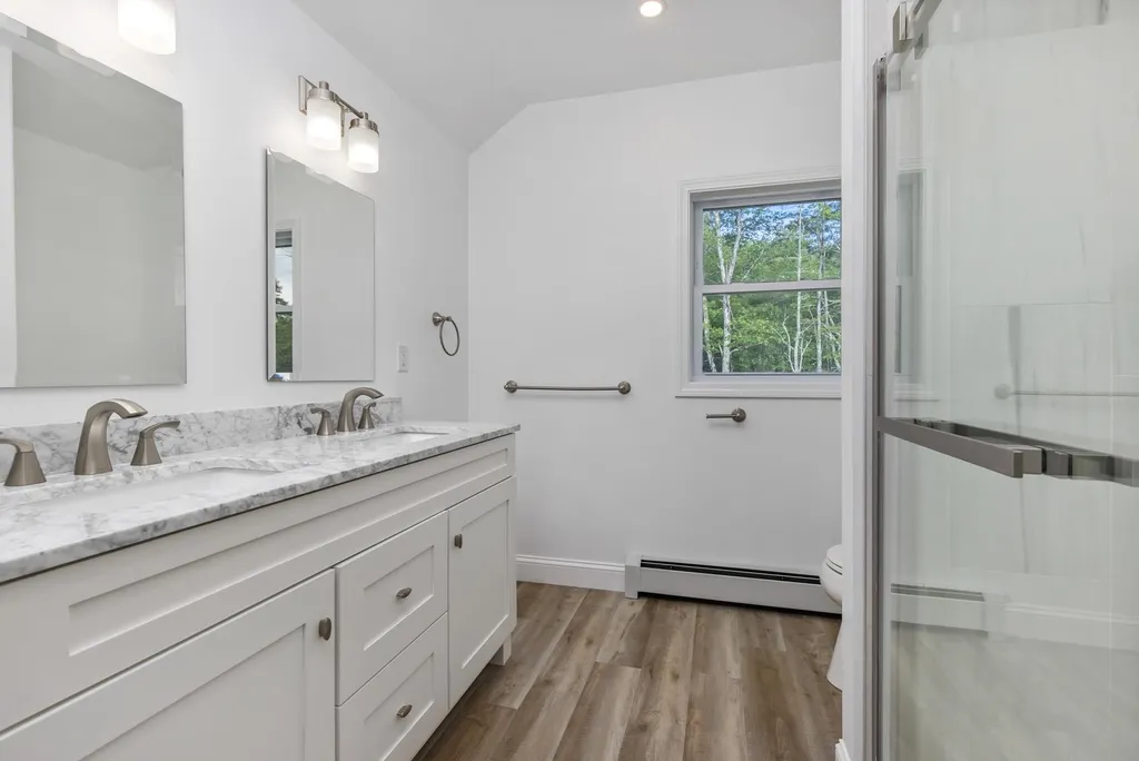 68 Thompson Mill Road Lee NH 03861