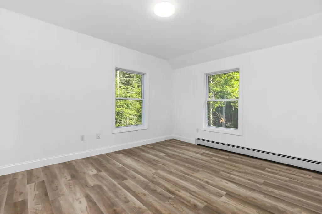 68 Thompson Mill Road Lee NH 03861
