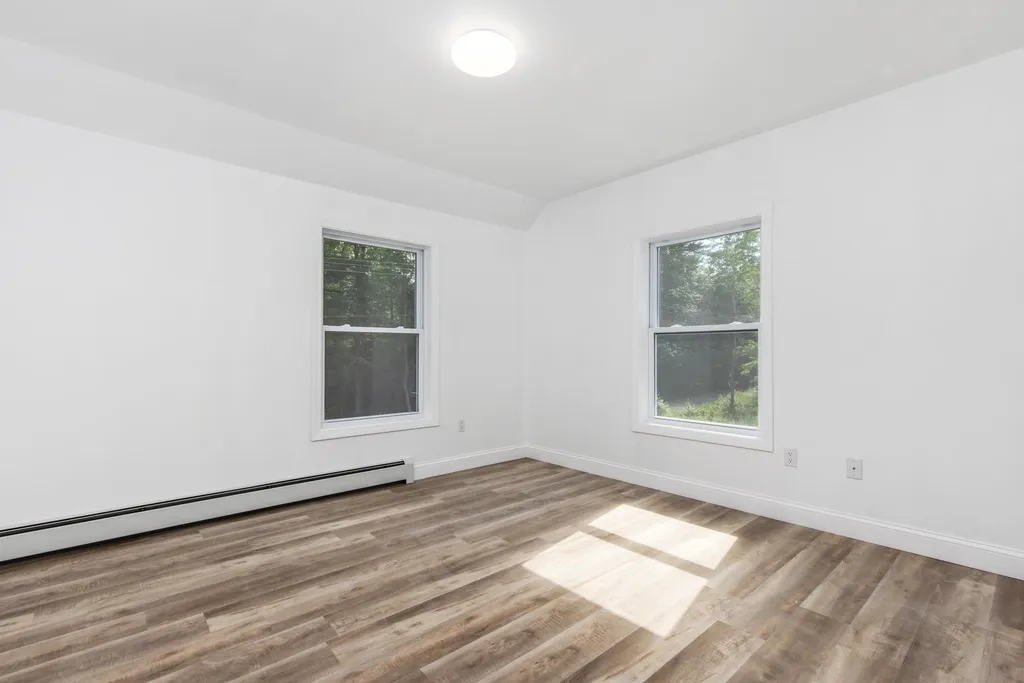 68 Thompson Mill Road Lee NH 03861
