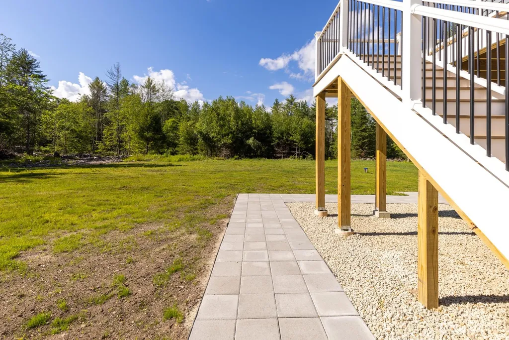 68 Thompson Mill Road Lee NH 03861